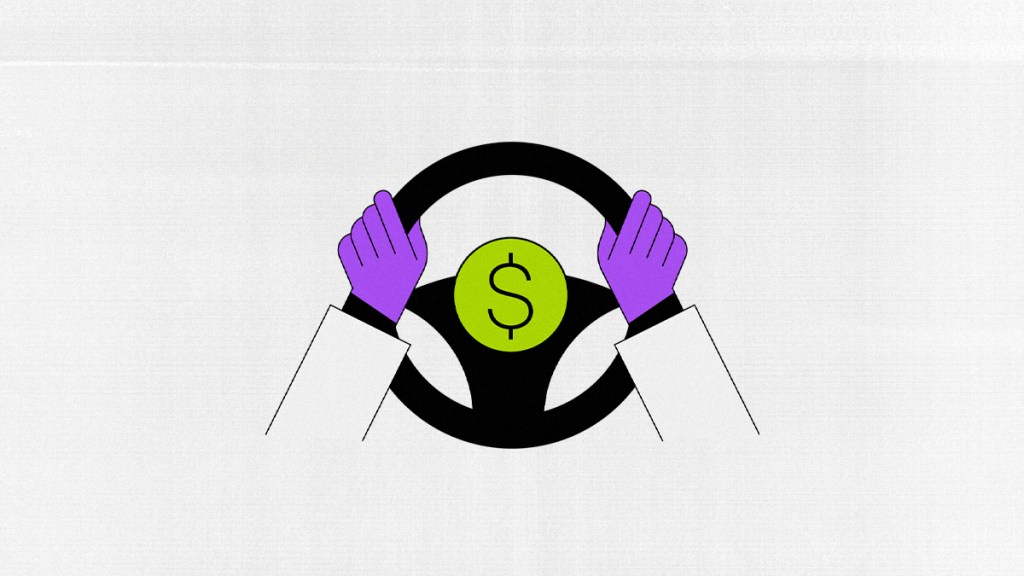 Volante con signo de pesos es manejado por un conductor con guates morados invita a hacer decisiones financieras