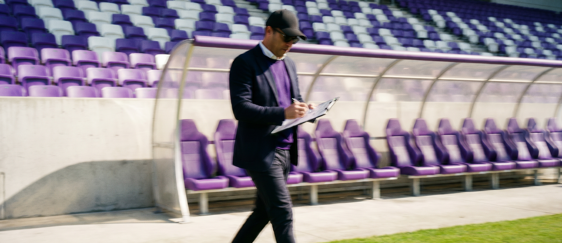 10 jugadas de futbol para que tus finanzas no salgan perdiendo